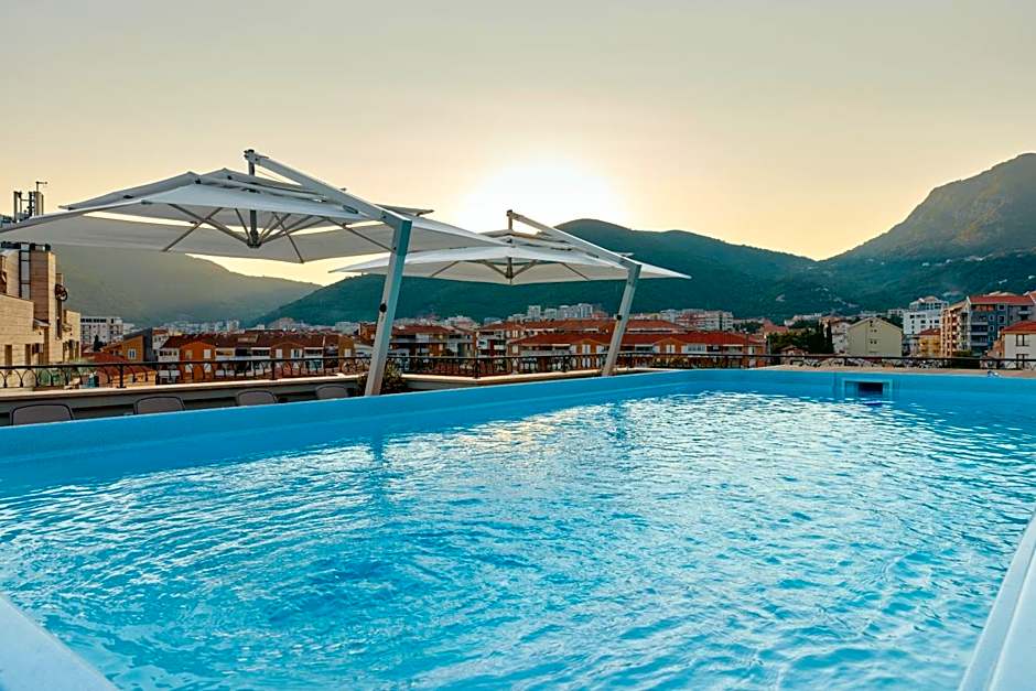 Hotel Diplomat by Aycon