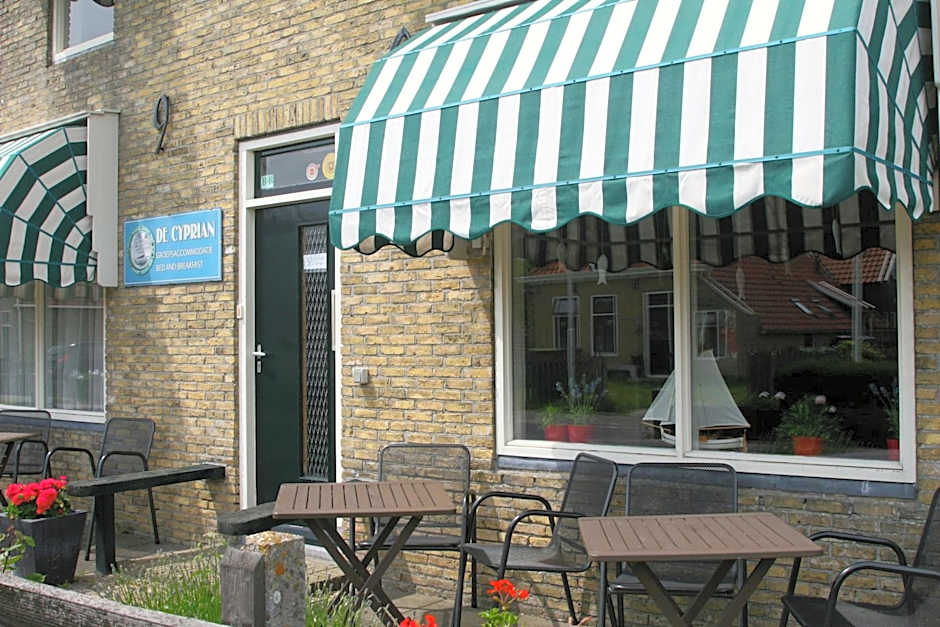 De Cyprian Bed & Breakfast