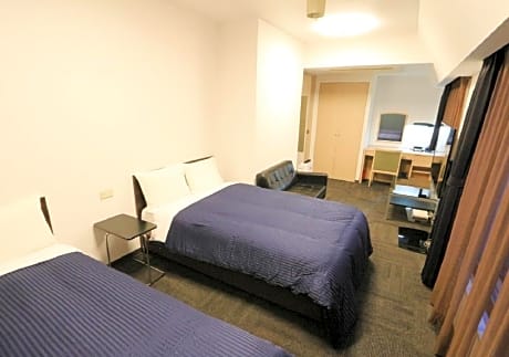 Deluxe Twin Room - Non-Smoking