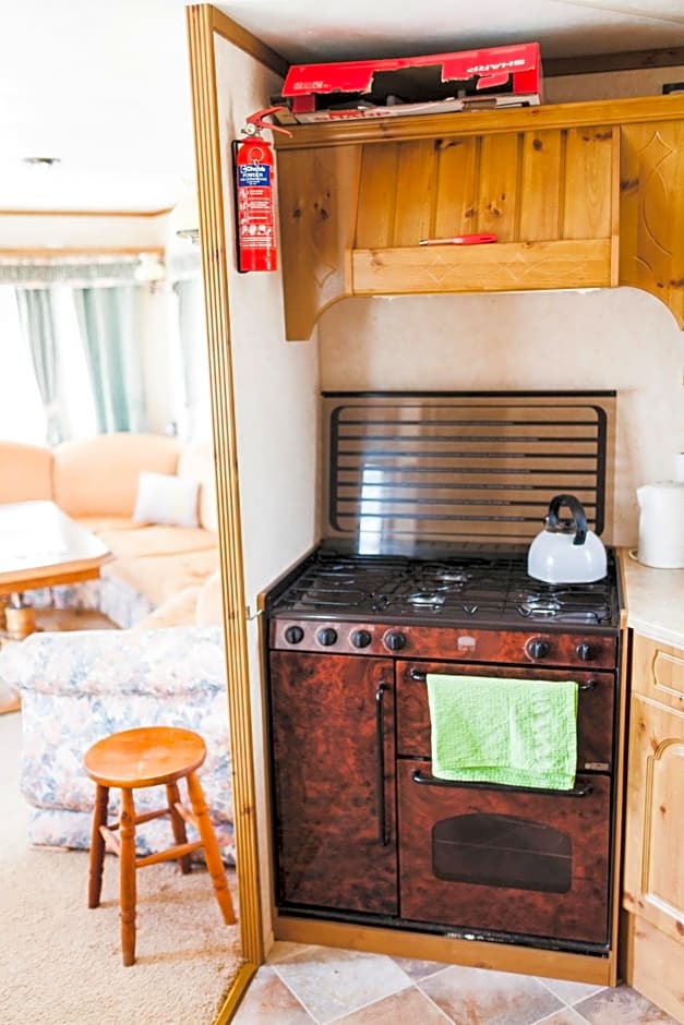 Domki nad jeziorem Mieruniszki