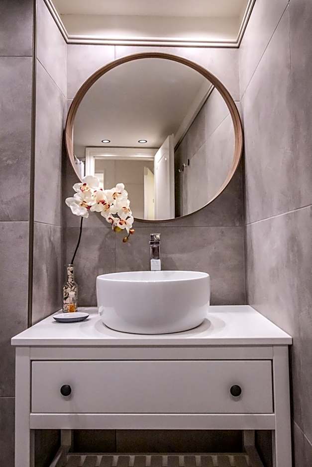 Levkosh Apartments at Lefkada's Heart