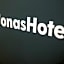 Jonas Hotel