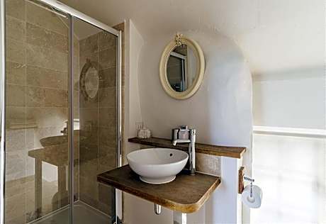 King Room with Garden View