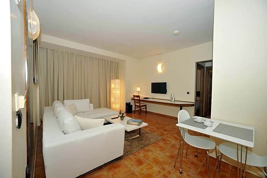 Casablanca Suites & Spa