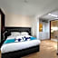 D Townhouse Boutique Suites