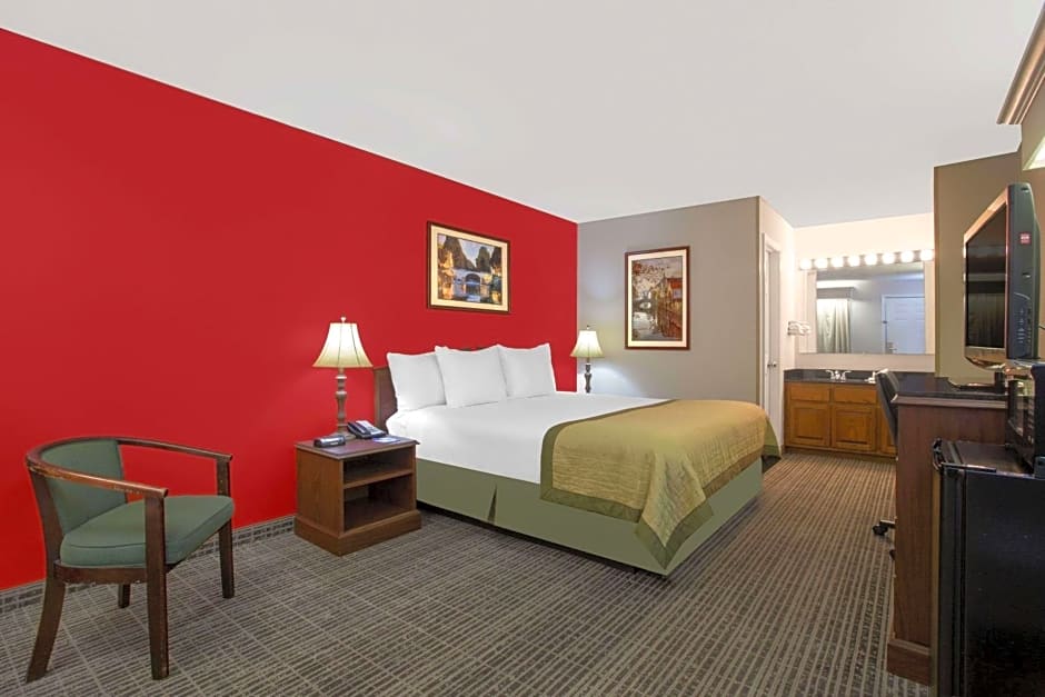 Baymont by Wyndham Brunswick GA