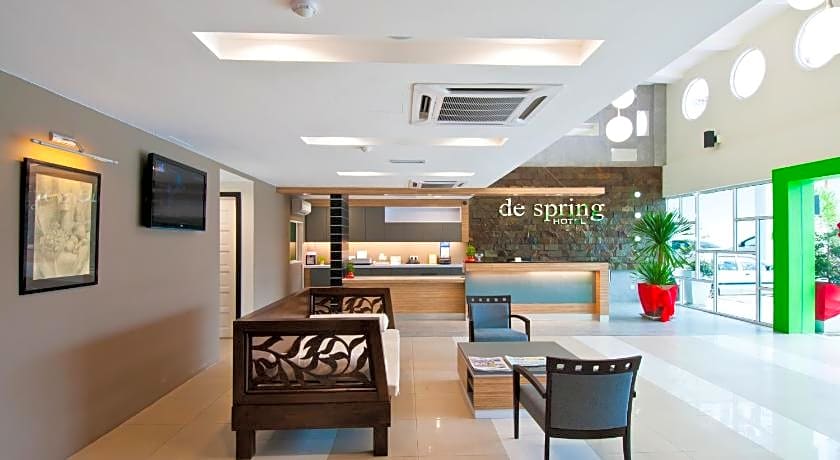 De Spring Hotel