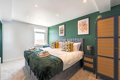 The Harding Suite - 2Bed 2Bath Seafront Views!