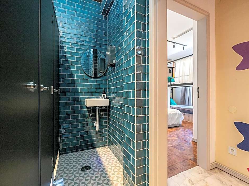 Walk in Hostel Faro Airport