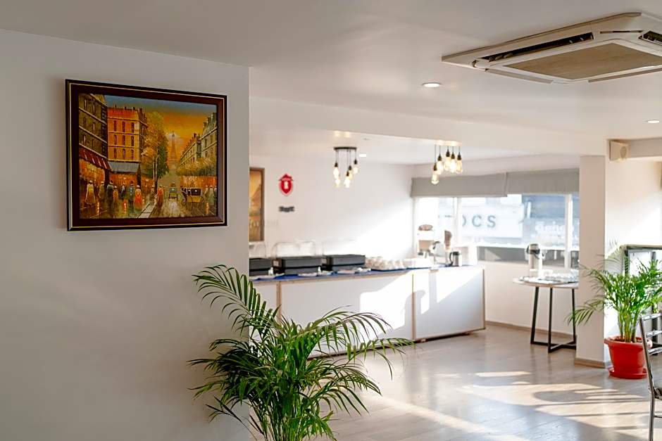 HOTEL ASRANI INTERNATIONAL