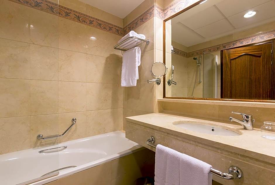 Hotel Exe Reina Isabel