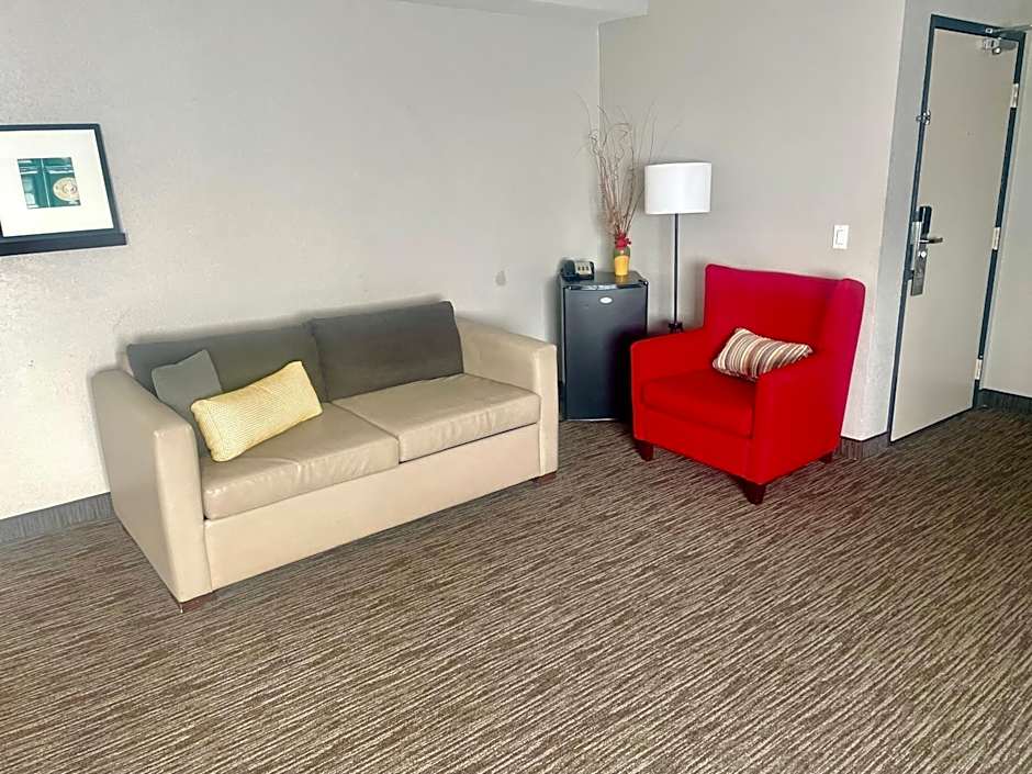 Country Inn & Suites by Radisson, Bakersfield, CA
