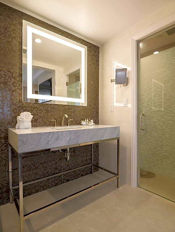 Woodcrest Hotel Cupertino