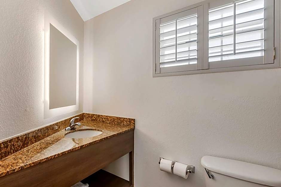 Comfort Inn & Suites Ormond Beach Oceanfront