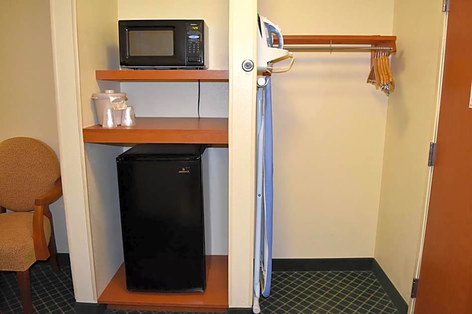 Motel 6-Anderson, IN - Indianapolis