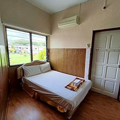 Double Room with Shared Bathroom