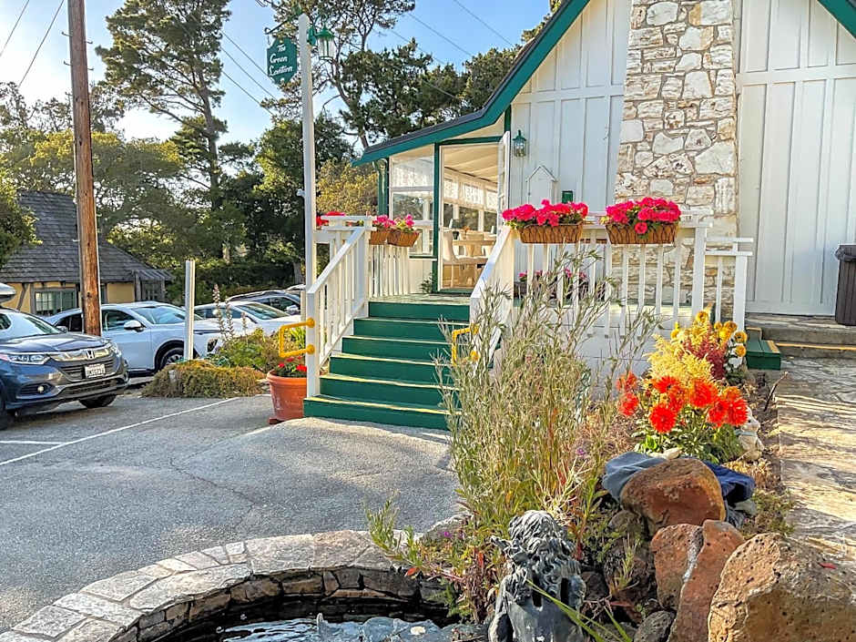 Carmel Green Lantern Inn