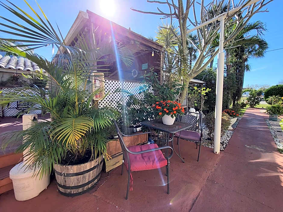 Barefoot Mailman Motel