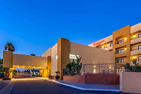 Ramada Plaza by Wyndham Garden Grove/Anaheim South