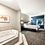 Holiday Inn Express Hotel & Suites Lincoln-Roseville Area By IHG