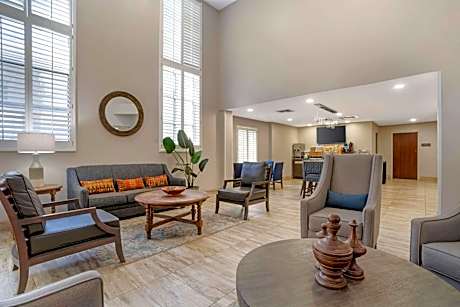 Comfort Suites near Birkdale Village - Huntersville