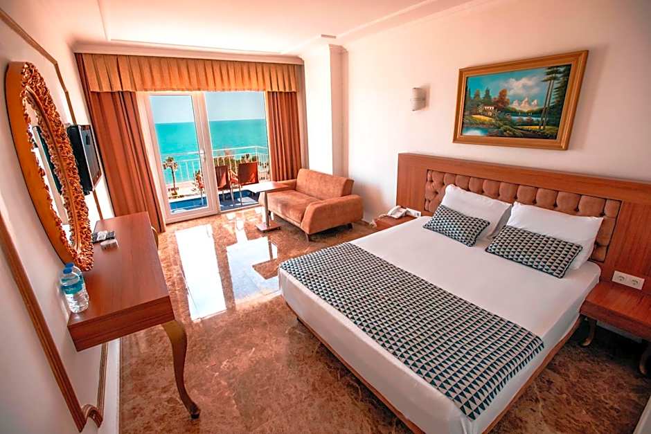 Kristal Beach Hotel