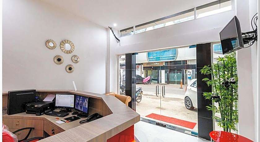 RedDoorz Plus @ Centrium Katamso Medan
