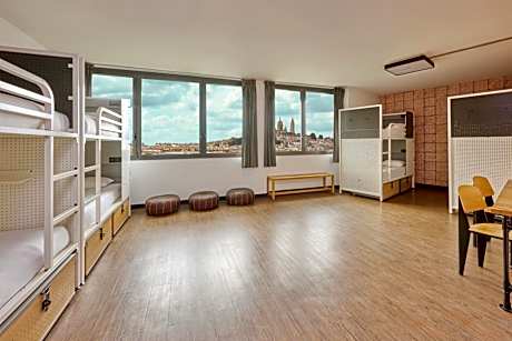 Single Bed in Female Dormitory Room with Paris View