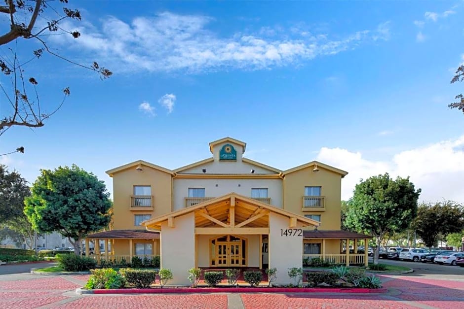 La Quinta Inn & Suites by Wyndham Irvine Spectrum