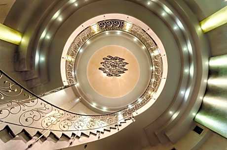 Chateau Rond Boutique Hotel & Spa