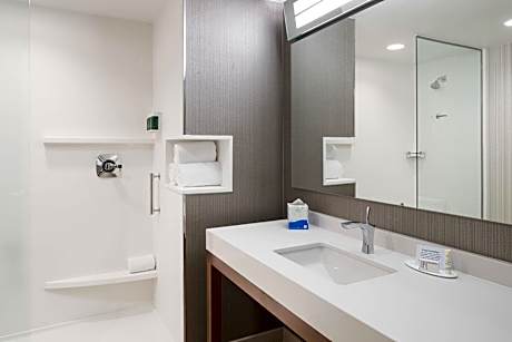 Room, 2 Queen Beds (Hearing Accessible)