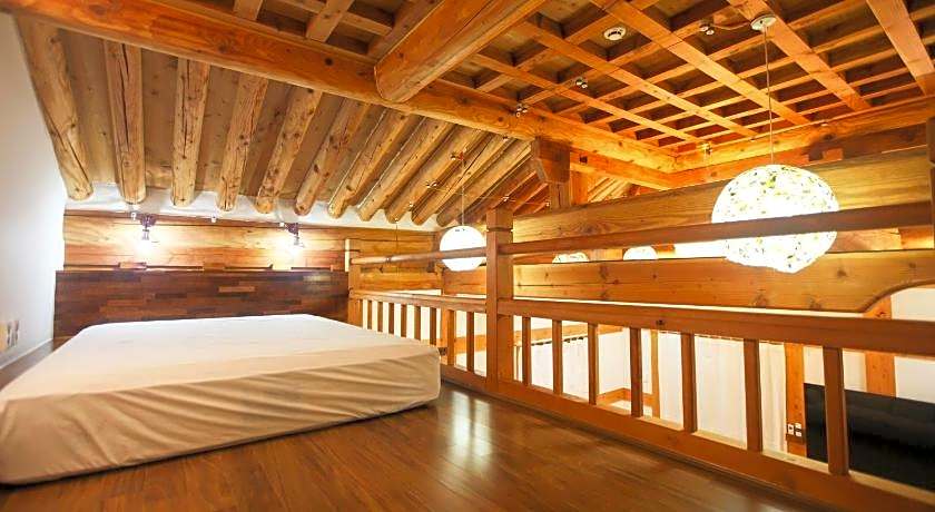 Samlockhon Hanok Guesthouse