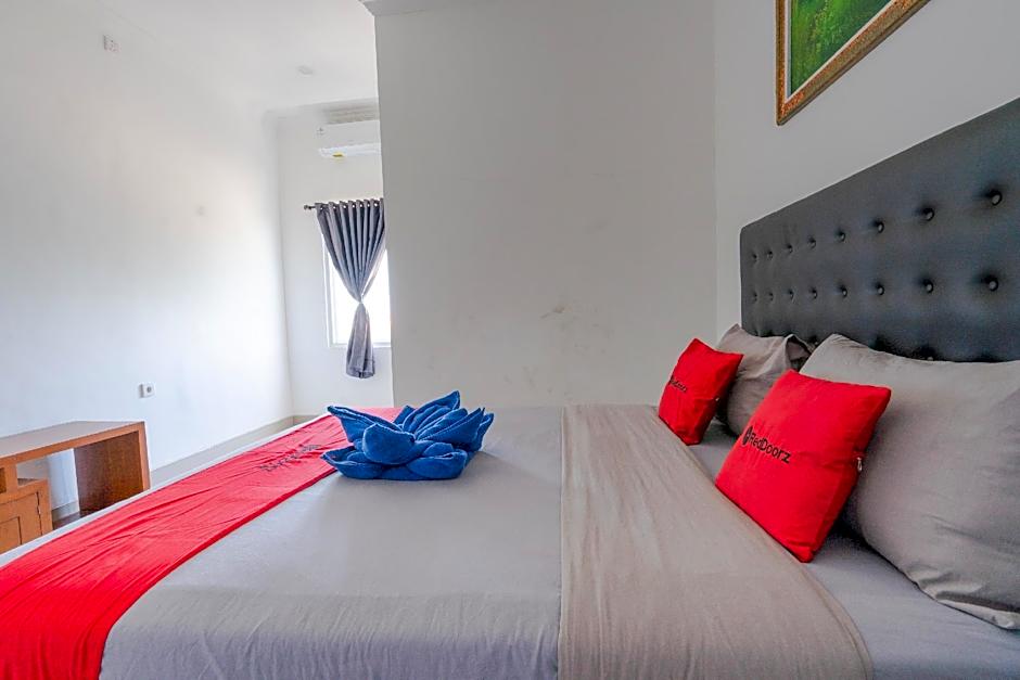 RedDoorz @ Uluwatu Suites