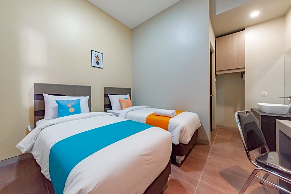 Sans Hotel Berau Square