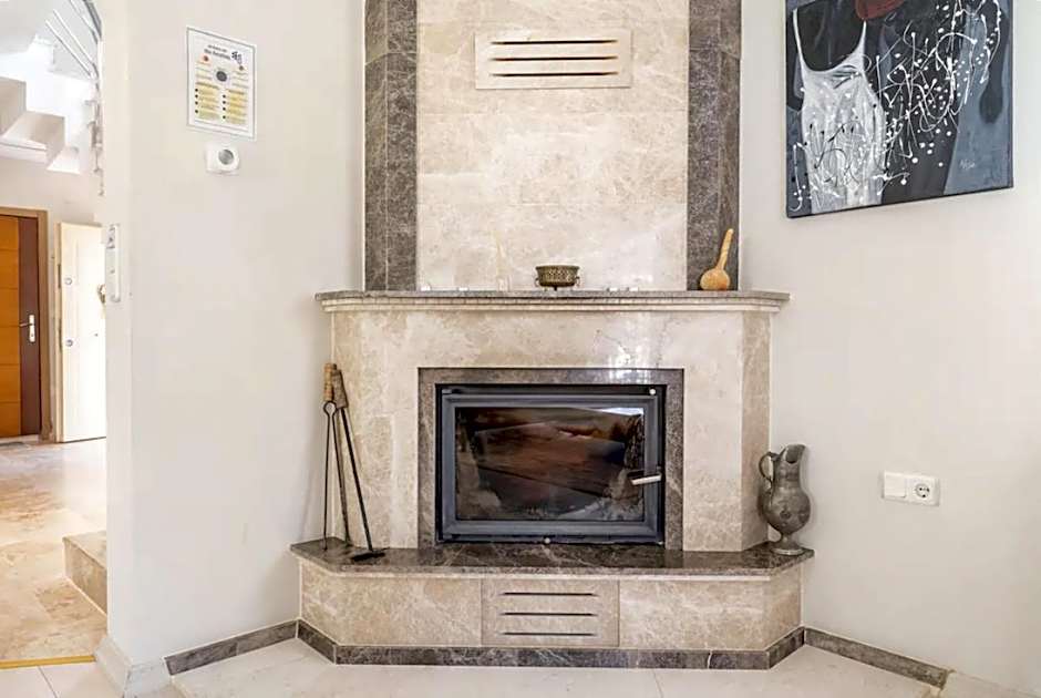 Comfortable villa with garden in “Urla İskele”