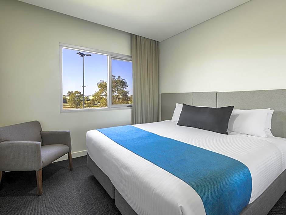 Mantra Melbourne Melton