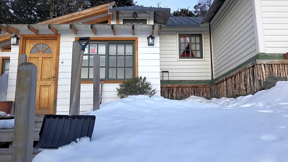 CabaÃ±as Del Martial