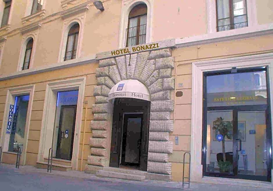 Hotel Bonazzi