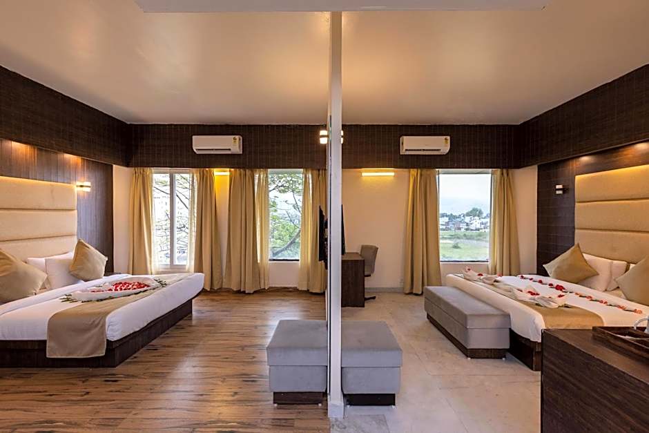 Foto 1 dari 8 — Family Suite