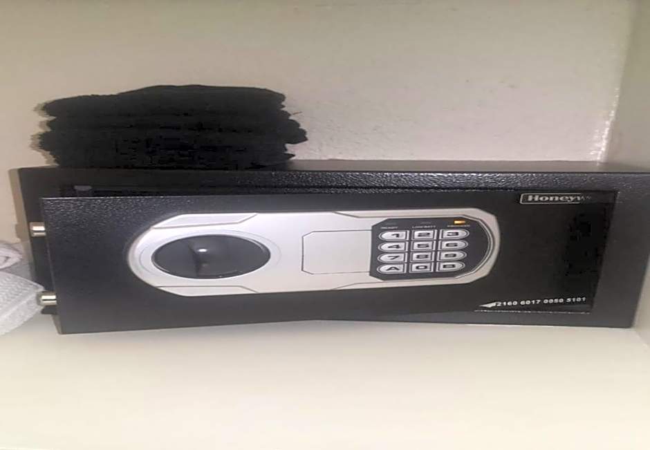 Ocean Front, 3 bedroom, 3 bathroom, Casa Natalia, Playa Esmeralda