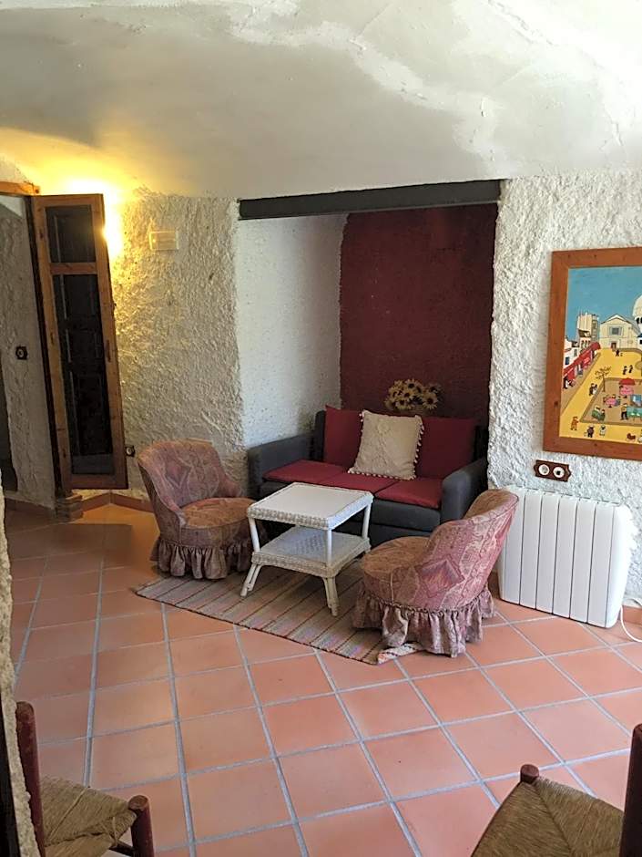 Casas Cueva La Tala