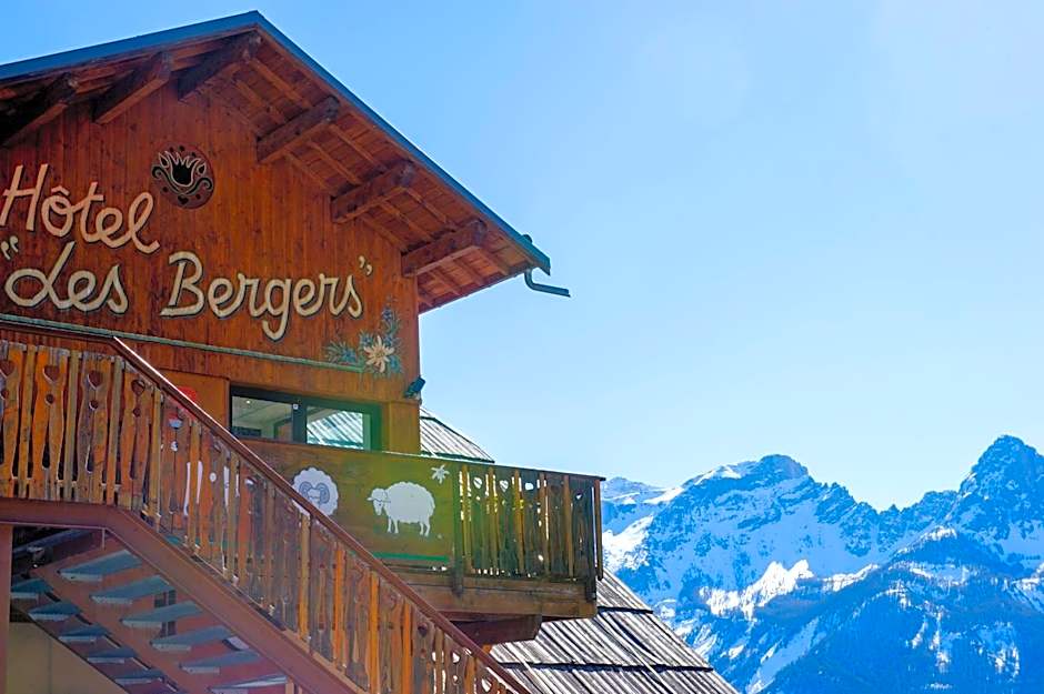 SOWELL Family Les Bergers