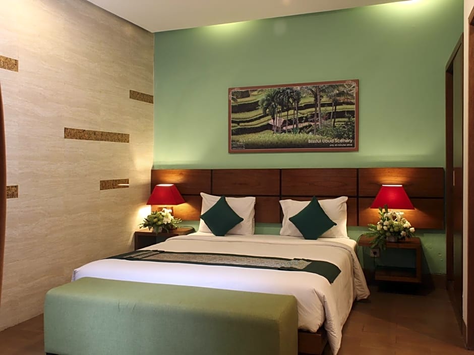 The Green Zhurga Suites