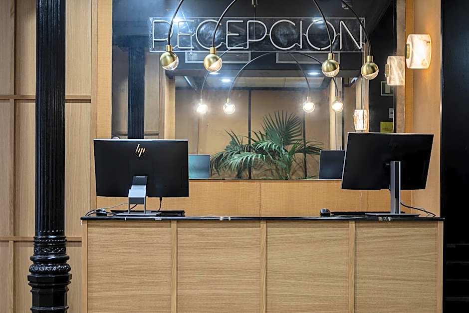 Petit Palace Preciados