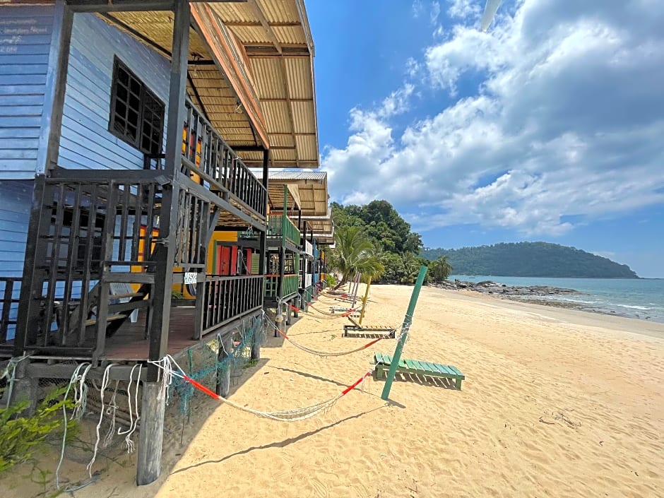 Photo 1 of 50 of Beach Shack Chalet