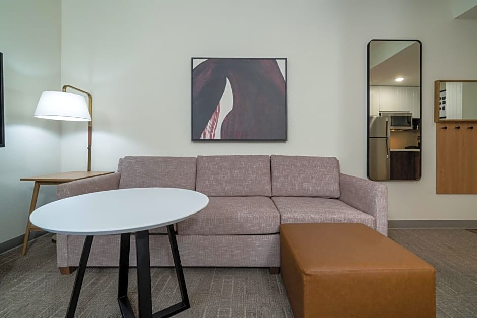 Staybridge Suites - Flowood - NW Jackson by IHG