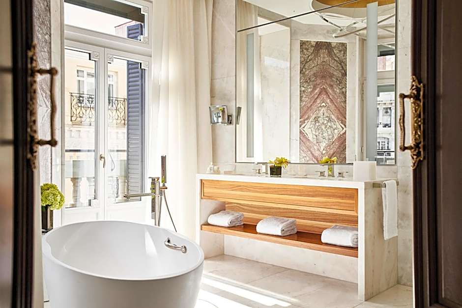 Four Seasons Hotel Madrid