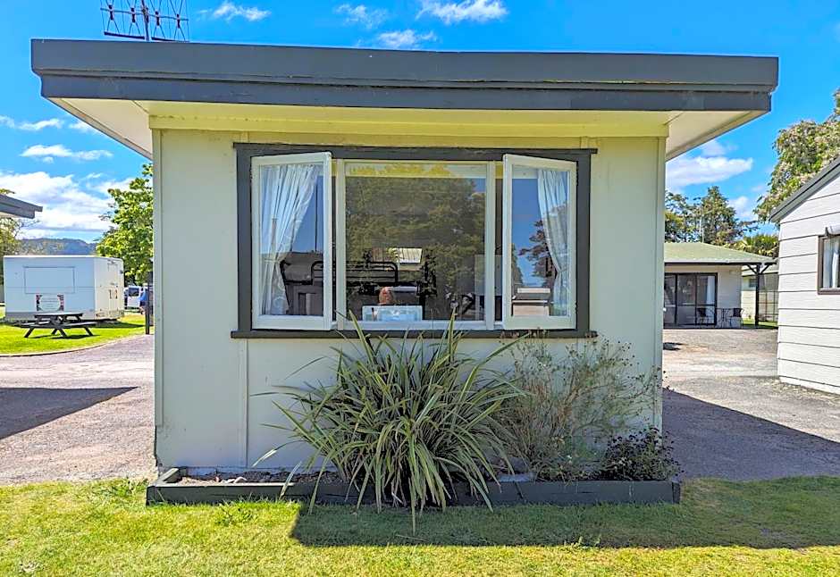 Holdens Bay Holiday Park