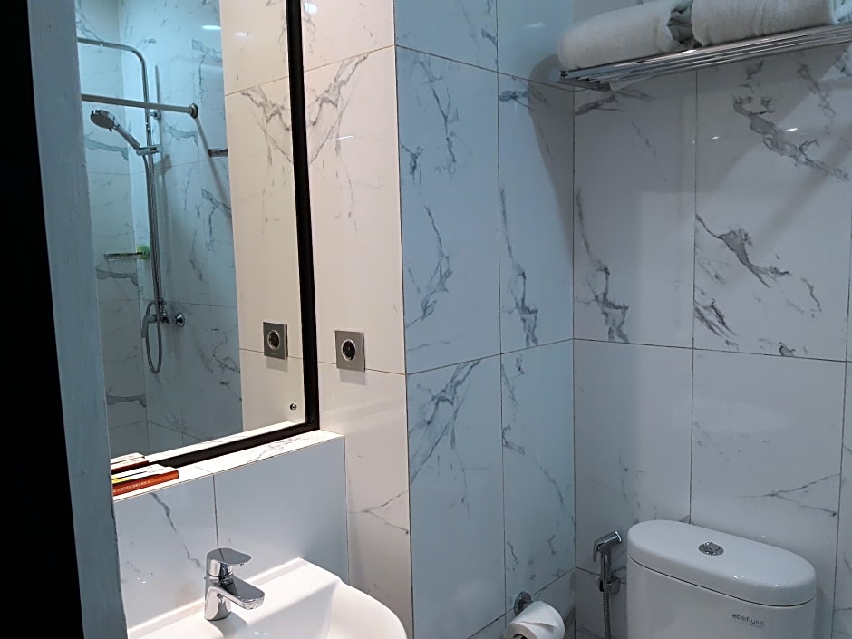 Front One Boutique Karawang