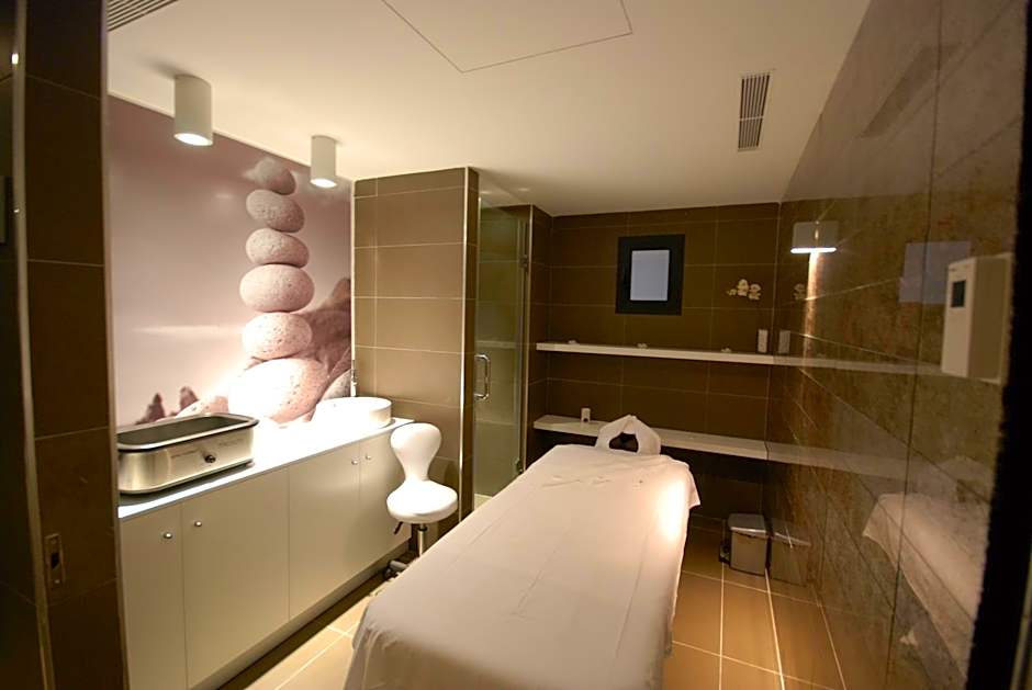 Migjorn Ibiza Suites & Spa